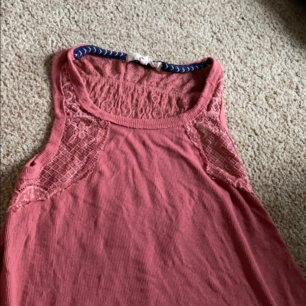 Pink tank top